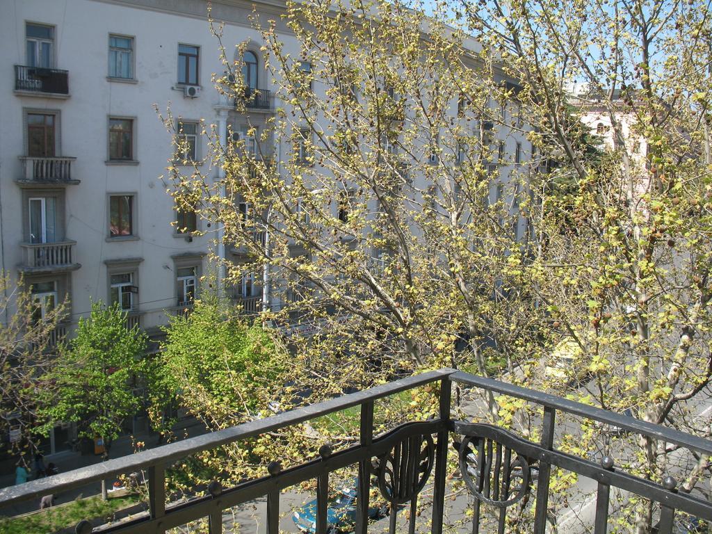 Vera Garden Apartment Тбилиси Экстерьер фото